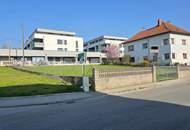 Zentrale Wohnlage – Großzügig bebaubares Grundstück mitten im Ort