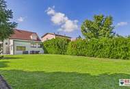 Großzügiges Ein- bzw. Zweifamilienhaus mit großem Garten und Garage