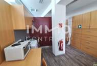 Büro- oder Praxisfläche mit 141 m² im Erdgeschoss mit Parkplätze vorm Objekt