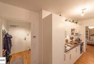*** Ab sofort: Perfekte Singlewohnung mit großer Innenhof-Terrasse beim Schubertpark ***