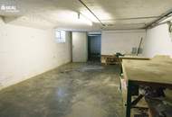 3 Wohneinheiten und ein Geschäftslokal mit vielen Lagerräumen auf 4.499m² Grund im Bauland Mischgebiet!