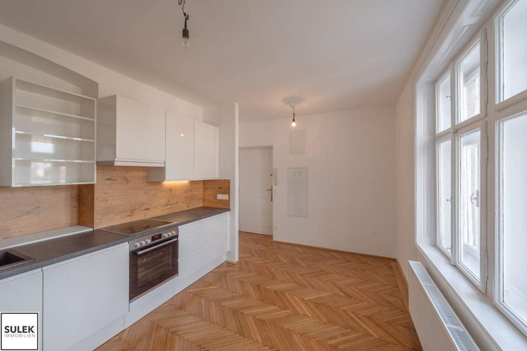 Zweitbezug: hofseitig gelegene 3-Zimmer-Wohnung direkt an der Mariahilferstraße - mit Klimaanlage