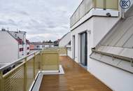 Dachgeschosswohnung mit großer Terrasse in ruhiger Innenhoflage