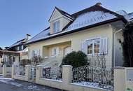 Elegante Villa in idyllischer Wienerwaldlage mit Pool und großem Garten