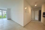 BEZUGSFERTIG: Neubau-Erstbezug mit Freifläche und Küche!
