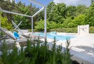 Villa voll unterkellert mit Poolhaus in absoluter Ruhelage