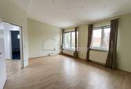 Großzügiges Einfamilienhaus mit Garten, Terrasse &amp; Pool