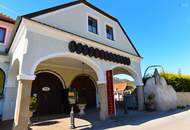 TRADITIONSREICHER WINZERHOF MIT PENSION &amp; HEURIGEN IN BESTER WACHAUER LAGE