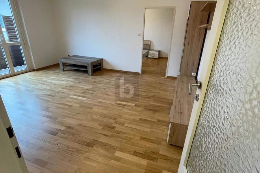 ZENTRAL, RUHIGE INNENHOF LAGE MIT SEHR GROßEM BALKON, Wohnung-kauf, 133.000,€, 3100 Sankt Pölten(Stadt)