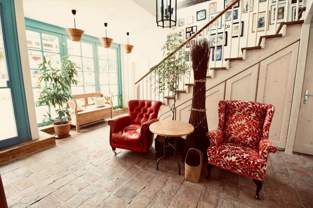 “Edle Historie trifft modernen 5 Sterne Ultra-Luxus - Pool, Sauna, Spielräume, etc!"