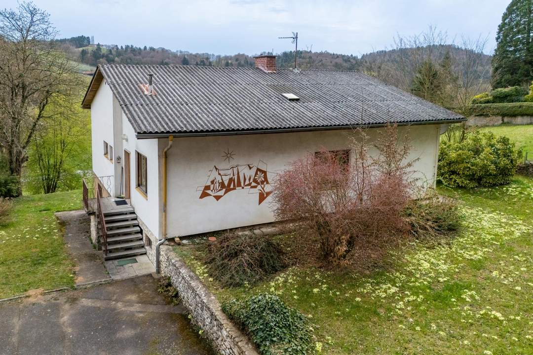 Bungalow in sonniger erhöhter Lage