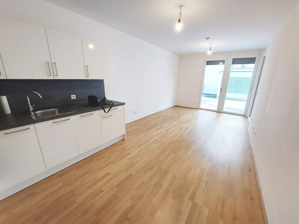 Helle 2-Zimmer-Wohnung mit Garten in Ruhelage, in der Koloniestraße