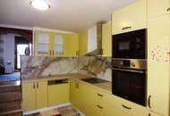 Bezugsfertiges kleines Haus mit Innenhof und Wintergarten!