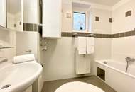 Idyllisch leben am Stadtrand – Lichtdurchflutete Wohnung mit Balkon ins Grüne