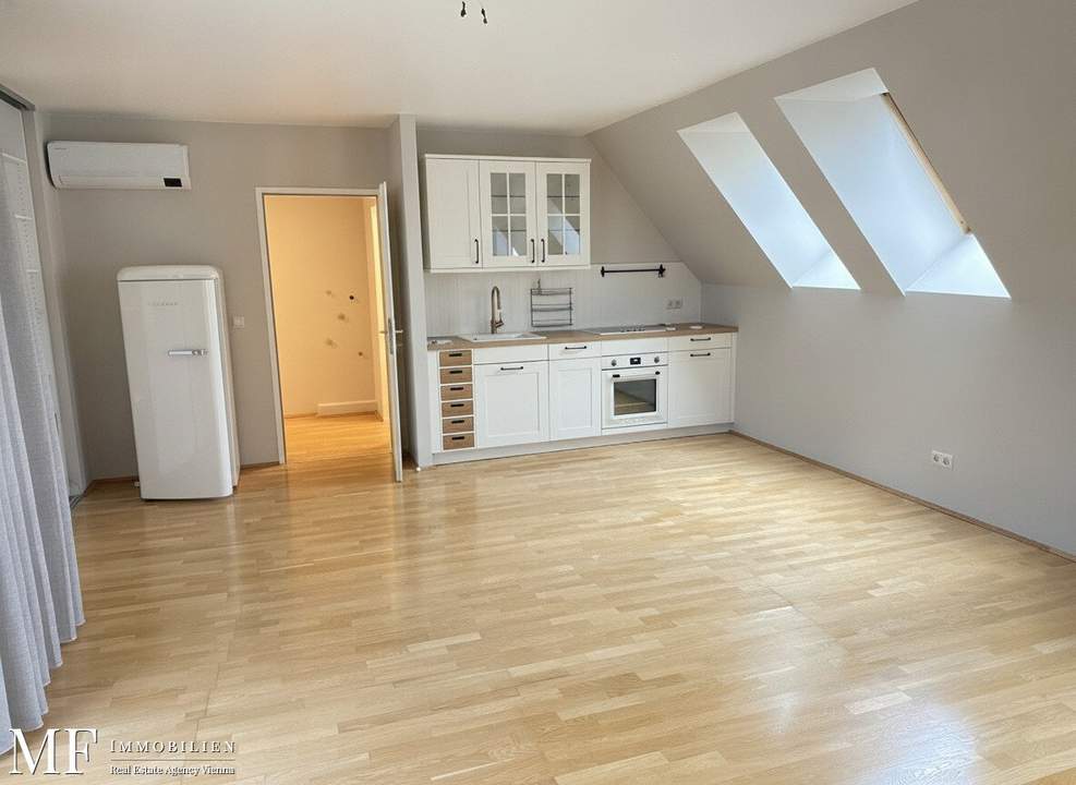 2 Zimmerwohnung mit 2 Terrassen, Garage, Klimaanlage