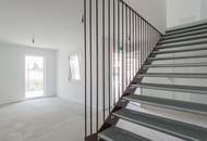 Produktionsfläche mit Büro bzw. Ausstellungsräume | ebenerdige Einfahrt durch drei Sektionaltore | Parkplätze & Luftwärmepumpe