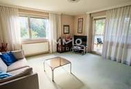 Charmante 3-Zimmer-Wohnung mit verglaster Loggia - groß, zentral, ruhig, mit Parkblick