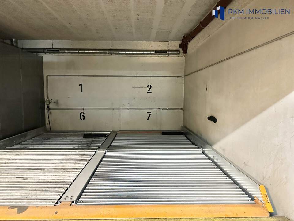 Stapelparkplatz nahe Bahnhof Hernals zu verkaufen