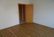 Ruhige 2-Zimmerwohnung, Südwestlage, hofseitig, WG-geeignet