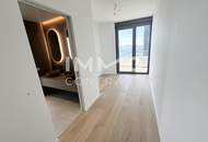 ERSTBEZUG: Doorman, exklusiver Members Club (Gym, Sauna, Pool, Bar), Lounge - Top Ausblick