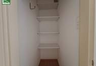 In wenigen Schritten in der Fußgängerzone – geräumige Genossenschaftswohnung in bester Lage