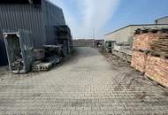 Betriebsgelände mit Halle in Untersiebenbrunn