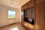 3-Zimmerwohnung befristet auf 10 Jahren im Erstbezug nach Generalsanierung // 3-room apt, lim. for 10 y rent, first occup. after complete renov. //