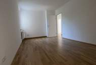 Modernes Familienparadies: Neu sanierte 4-Zimmer-Wohnung mit großer Küche in familienfreundlicher und zentraler Lage am ruhigen Stadtrand in Steyr Münichholz! Traumhaftes Badezimmer, hochwertige Böden und vieles mehr!