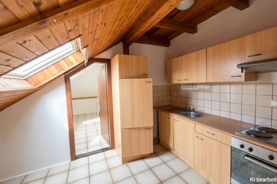 Besichtigung nur nach Terminvereinbarung - Dachgeschoßwohnung im Zentrum von Braunau, Wohnung-miete, 577,70,€, 5280 Braunau am Inn