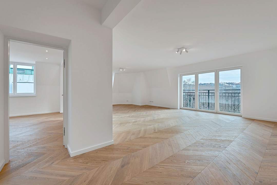 Luxus-Dachgeschoss-Wohnung mit Panoramablick in exklusiver Lage