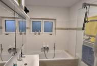 SCHÖNES FAMILIENHAUS IN SONNIGER LAGE MIT POOL UND GARAGE