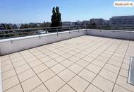 Traumblick mit 52m² Terrassenfläche!!! 4-Zimmer-Dachgeschosswohnung direkt an der U3!!!