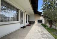 PLATZ zum WACHSEN – sanierungsbedürftiges Haus mit großem Garten und traumhaften Bäumen in Graz Liebenau! Bungalow mit Ausbaureserve!