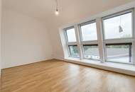 3 Zimmer Dachgeschoss-Wohnung in ruhiger Lage - Großzügige Terrasse - Klimaanlage