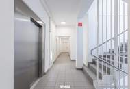 Ruhige, helle City-Wohnung mit Innenhofausrichtung und schöner Loggia