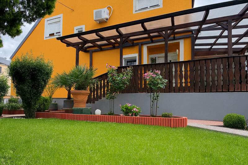 Charmantes Einfamilienhaus mit Einliegerwohnung, Garten und Garage – vielseitig nutzbar, Haus-kauf, 649.900,€, 2232 Gänserndorf