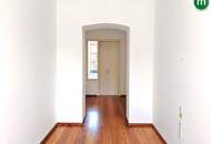 Herrliche Altbau-Wohnung: 4,5 Zimmer mit Loggia und Gartenanteil