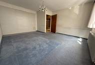 PERFEKT für Zwei + LOGGIA Richtung Innenhof + RUHIG + nahe U-Bahn!