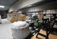 Logistikfläche***2 Hallen***30 Stellplätze***Ausbaupotential***
