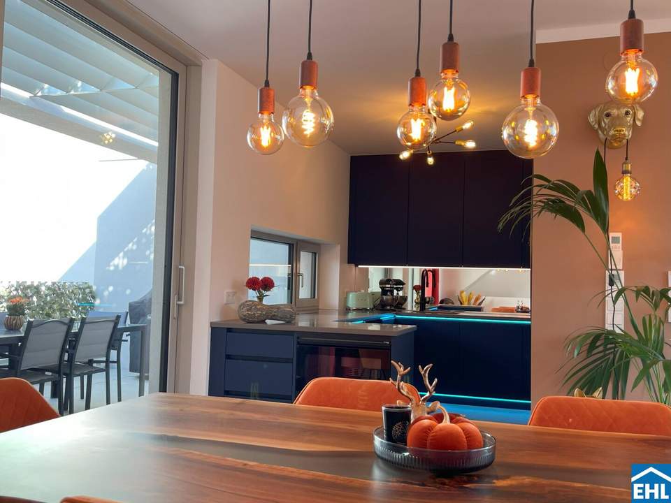 Urbaner Wohntraum über den Dächern Wiens – Stilvolle Dachgeschoß-Maisonette mit zwei Terrassen