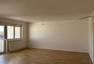Top-sanierte 4-Zimmer Wohnung mit Balkon