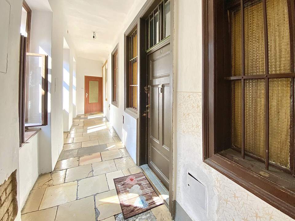 BAUBEWILLIGTER UMBAU + DG-AUSBAU I Zinshaus mit viel Potential I U4 + U6 I Nähe Schönbrunn I Rohdachboden