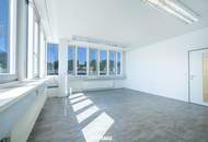 Raum für Unternehmen – Moderne Gewerbefläche in Hof bei Salzburg