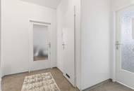 ***BESTBIETERVERFAHREN*** Praktische 2-Zimmer-Wohnung mit Wintergarten und Carport