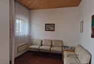 GELEGENHEIT: EHEMALIGE FILIALE DER RAIFFEISENBANK SAMT AUSGEBAUTEM DACHGESCHOSS IN RUPPERSTHAL SUCHT EINEN NEUEN EIGENTÜMER