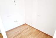 Perfekte Kleinwohnung mit Loggia! Energieeffizienz durch Photovoltaikanlage und Wärmepumpe! Ruhige Seitengasse + Faires Preis-Leistungs-Verhältnis + Perfekte Anbindung und Nahversorgung!