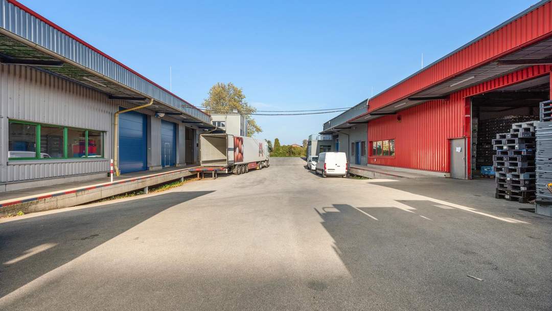 Moderne Halle, Produktion, Büro. Leer oder Rendite 7,9 %. Sensationeller PREIS EUR 1.287 / m2