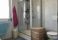 Familien-Idylle mit Pool und nachhaltiger Energieversorgung