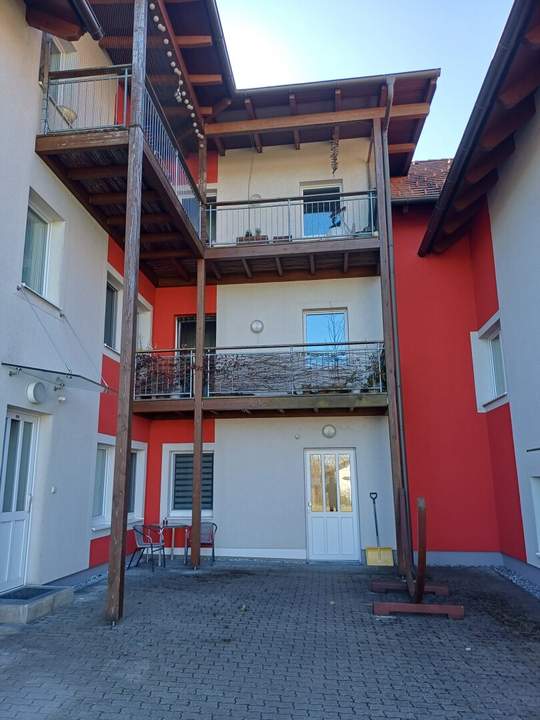 Provisionsfrei! Familienwohnung in Ottenschlag