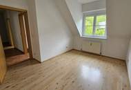 Unbefristete 3-Zimmer-Wohnung mit Waldblick von den 2 Balkonen in ruhiger Lage!